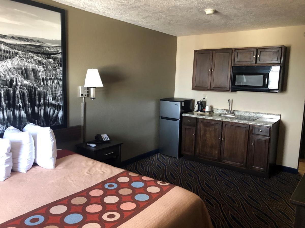 Super 8 By Wyndham Cedar City Luaran gambar