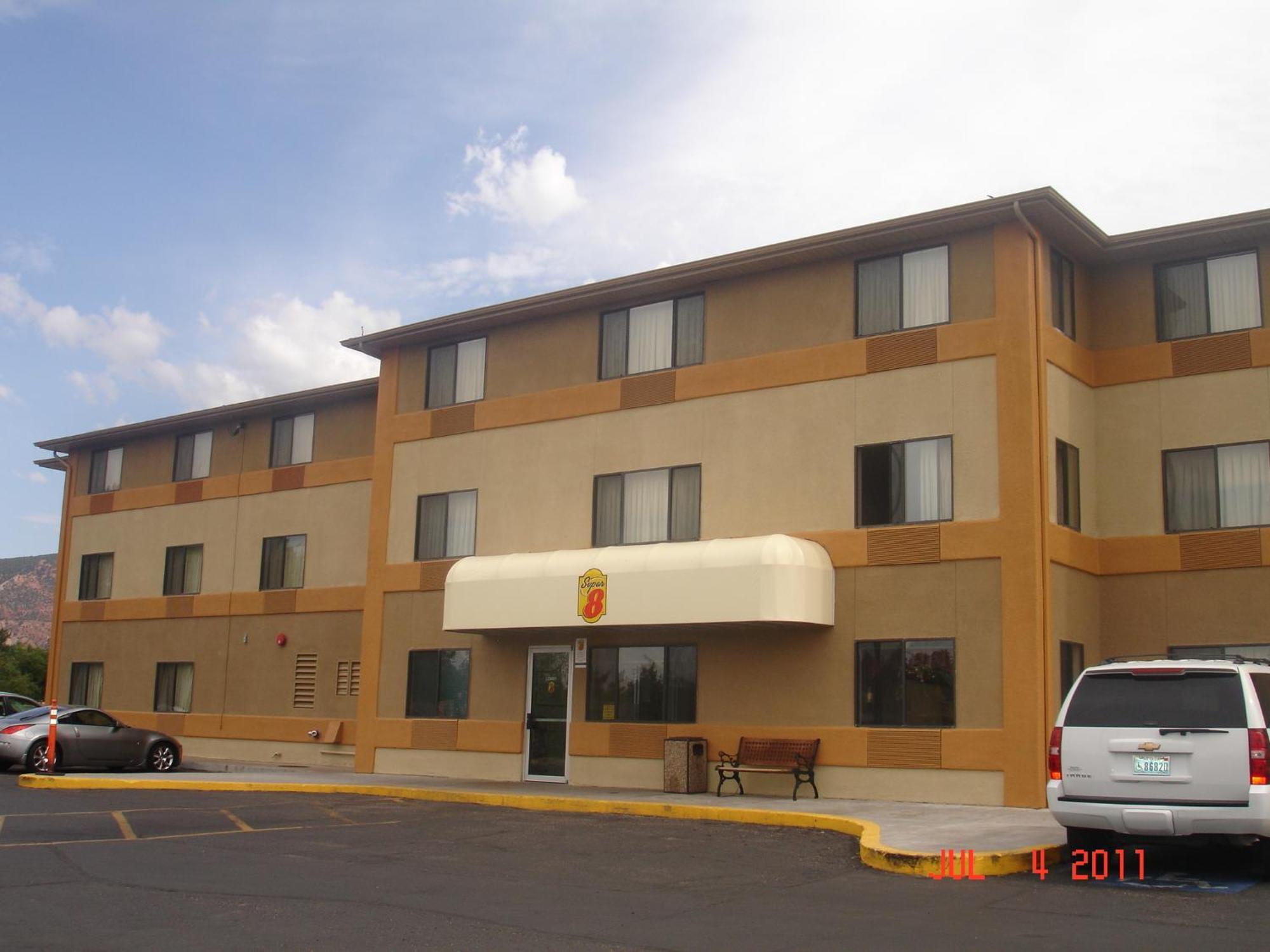 Super 8 By Wyndham Cedar City Luaran gambar