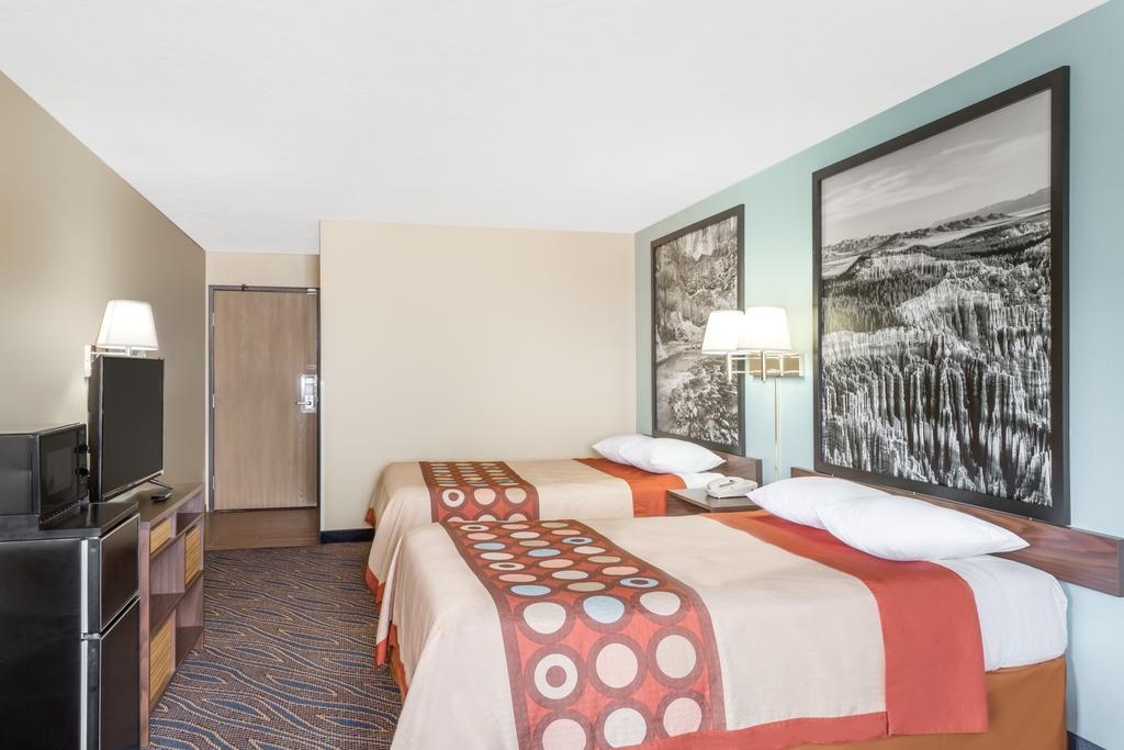 Super 8 By Wyndham Cedar City Bilik gambar