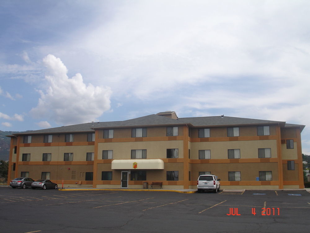 Super 8 By Wyndham Cedar City Luaran gambar