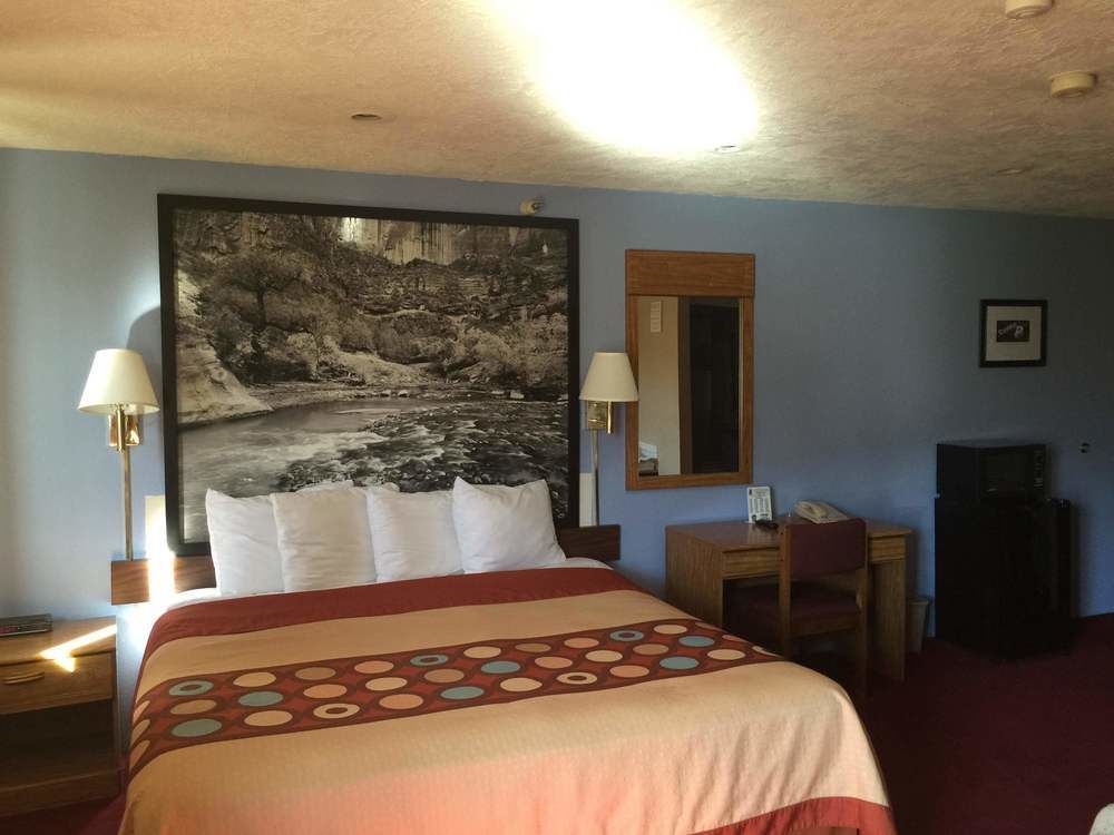 Super 8 By Wyndham Cedar City Luaran gambar